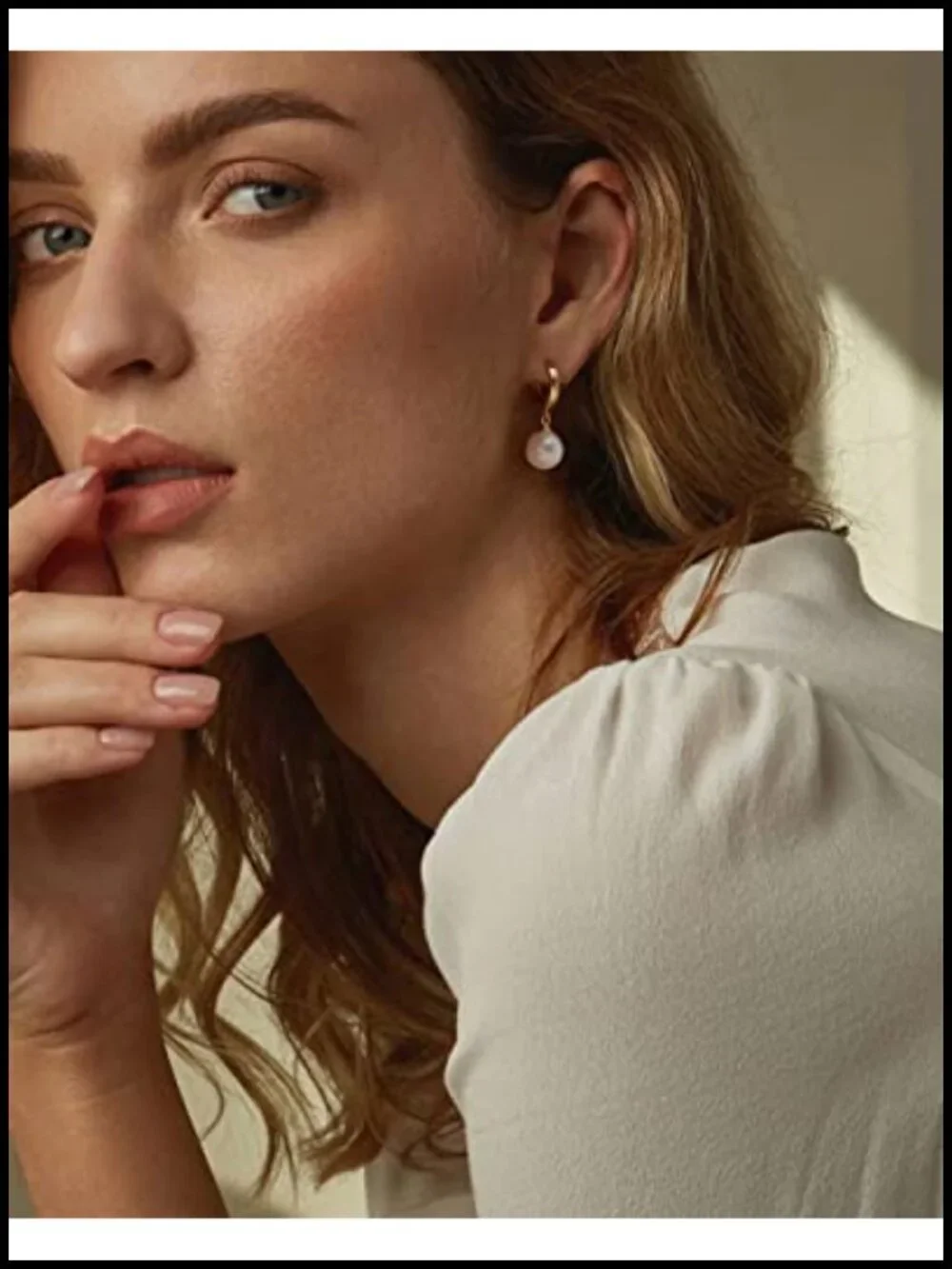 18K Gold Plated Huggie Hoop Earrings Pearl Dangle Handmade Lightweight